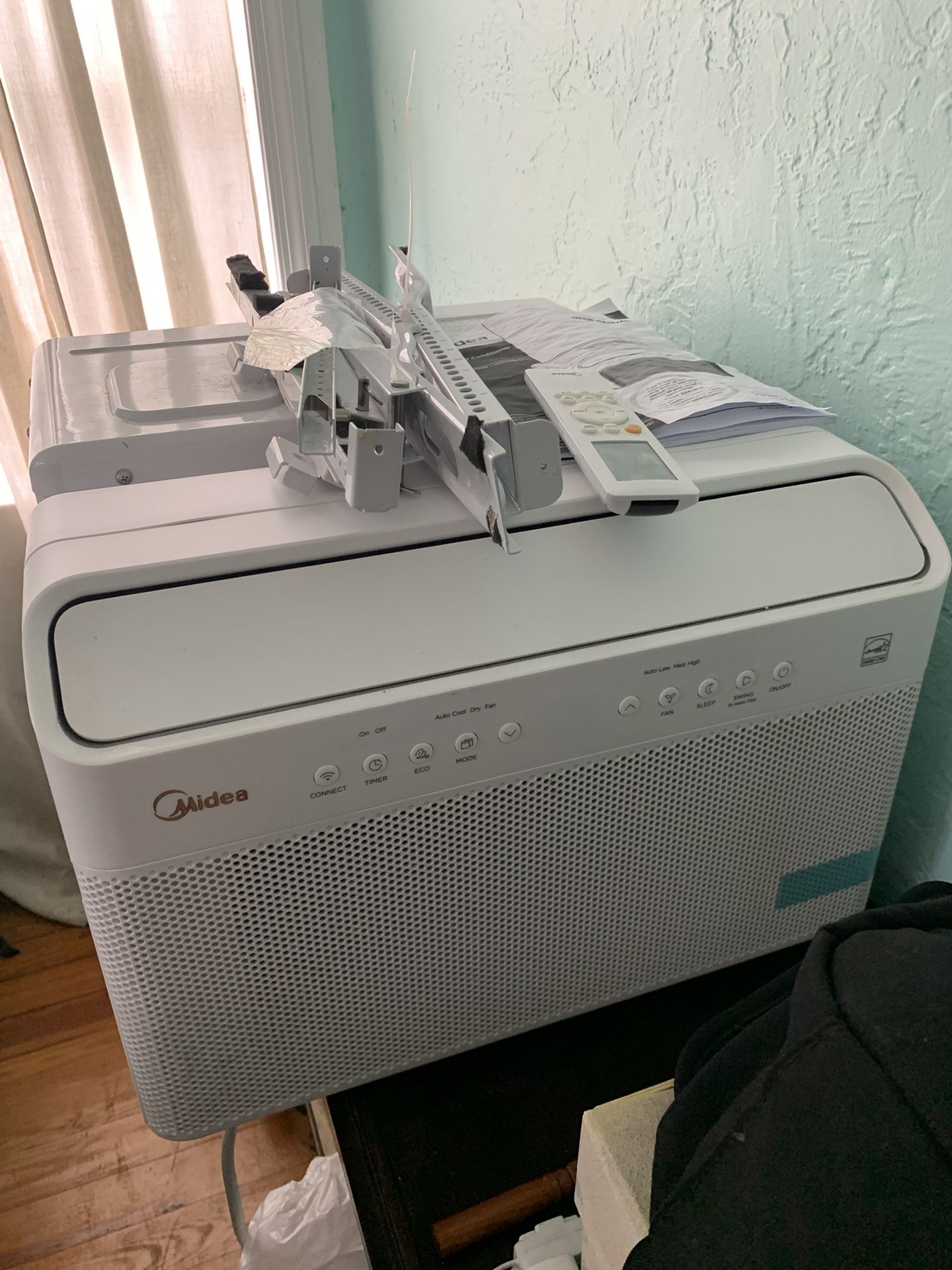 Like New Window Air Conditioner AC