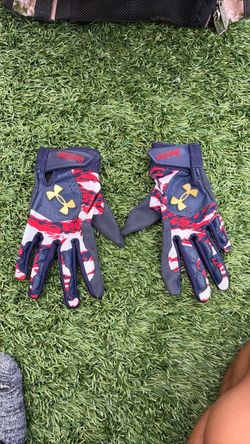 Under Armor YMD baseball gloves