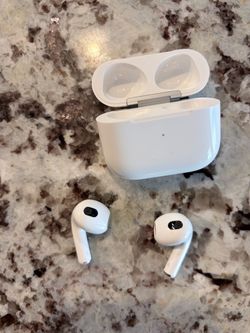 Apple AirPods 4 with Active Noise Cancellation