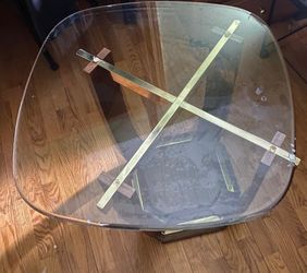coffee table, 26 in x 26 in x 24 in
