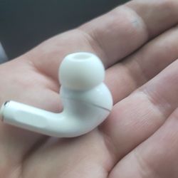 Air Pod Pro Left Ear Replacement Only MUST GO TODAY!!!!