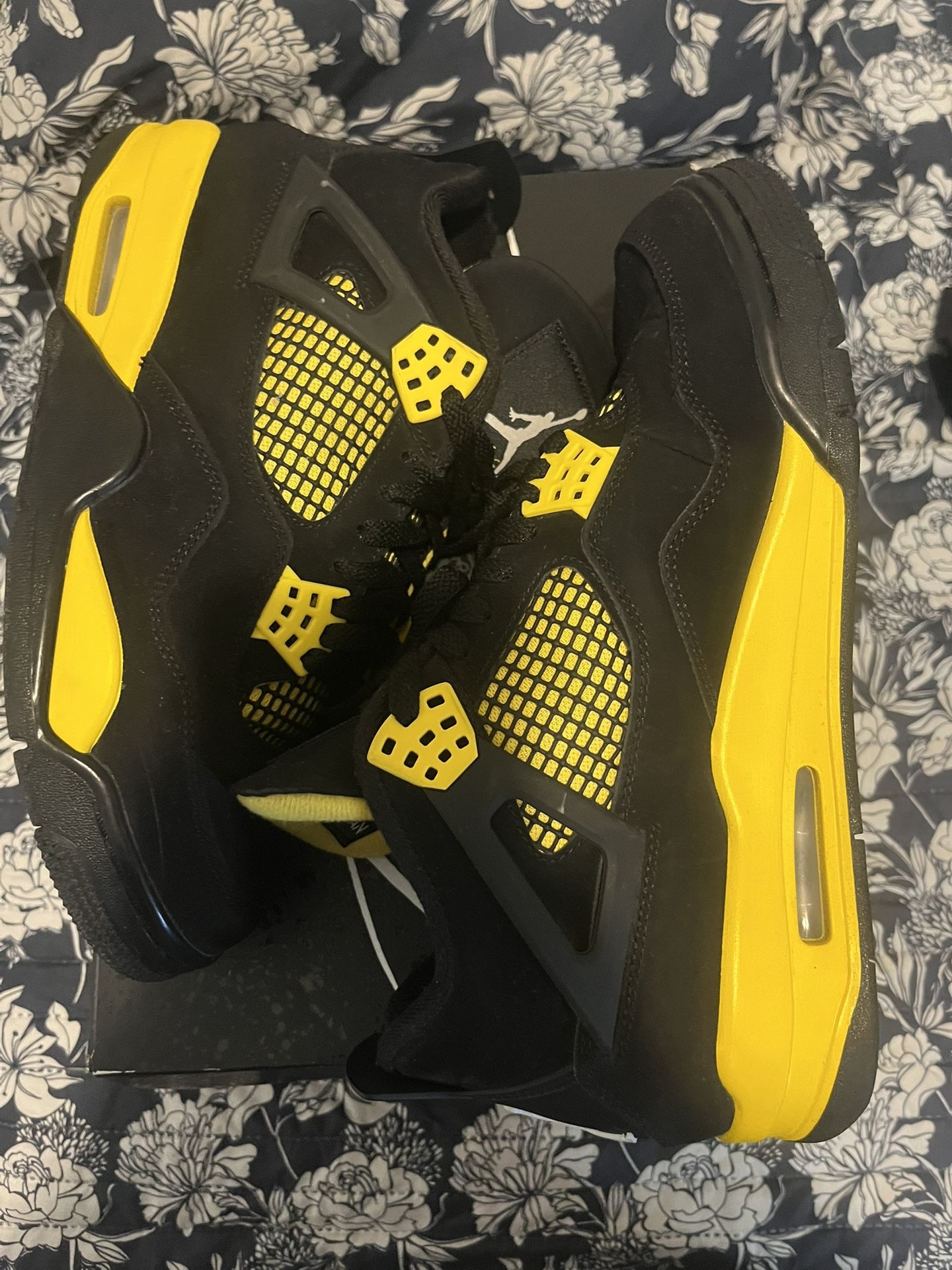 Jordan 4