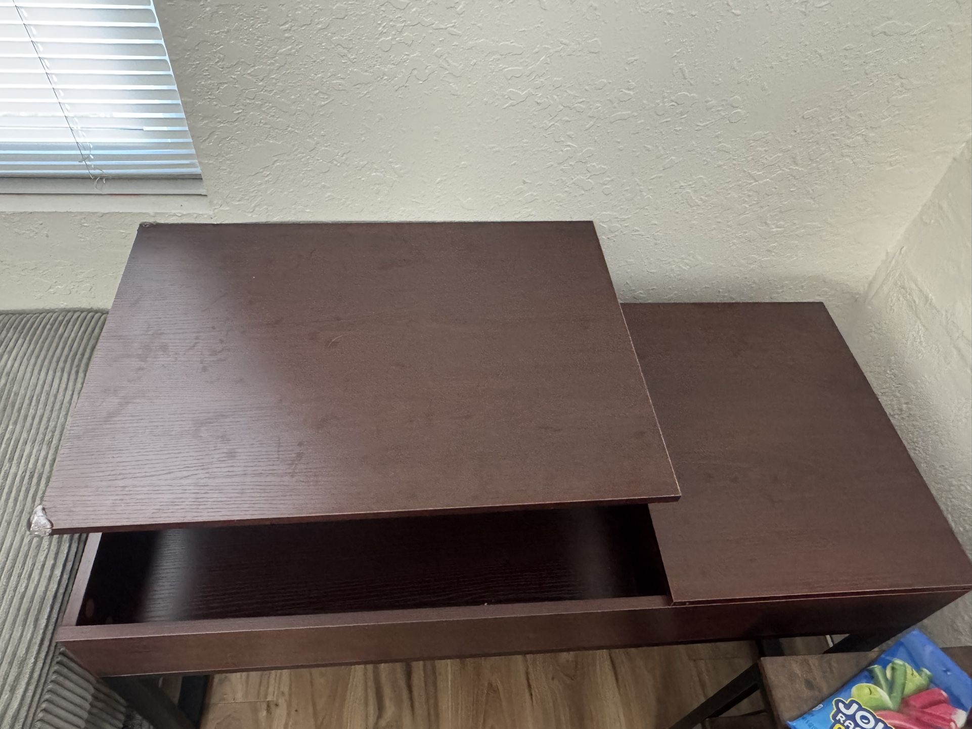 Coffee Table With Lift Top