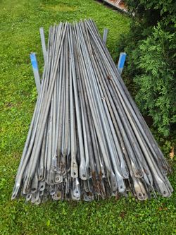 Scaffold cross bracked