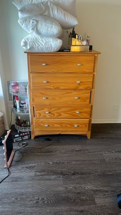 Dresser
