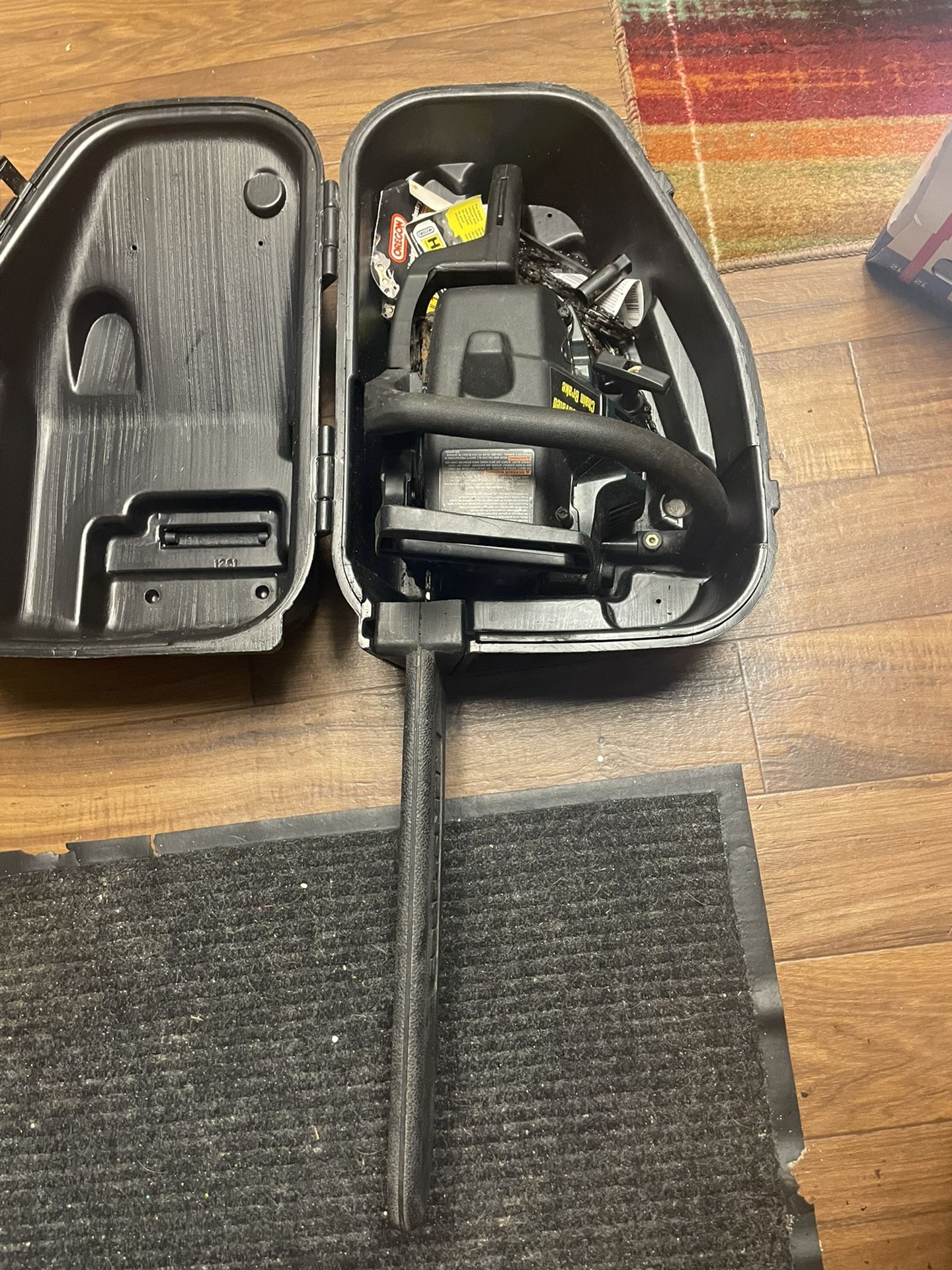Chain Saw Craftsman - Negotiable !