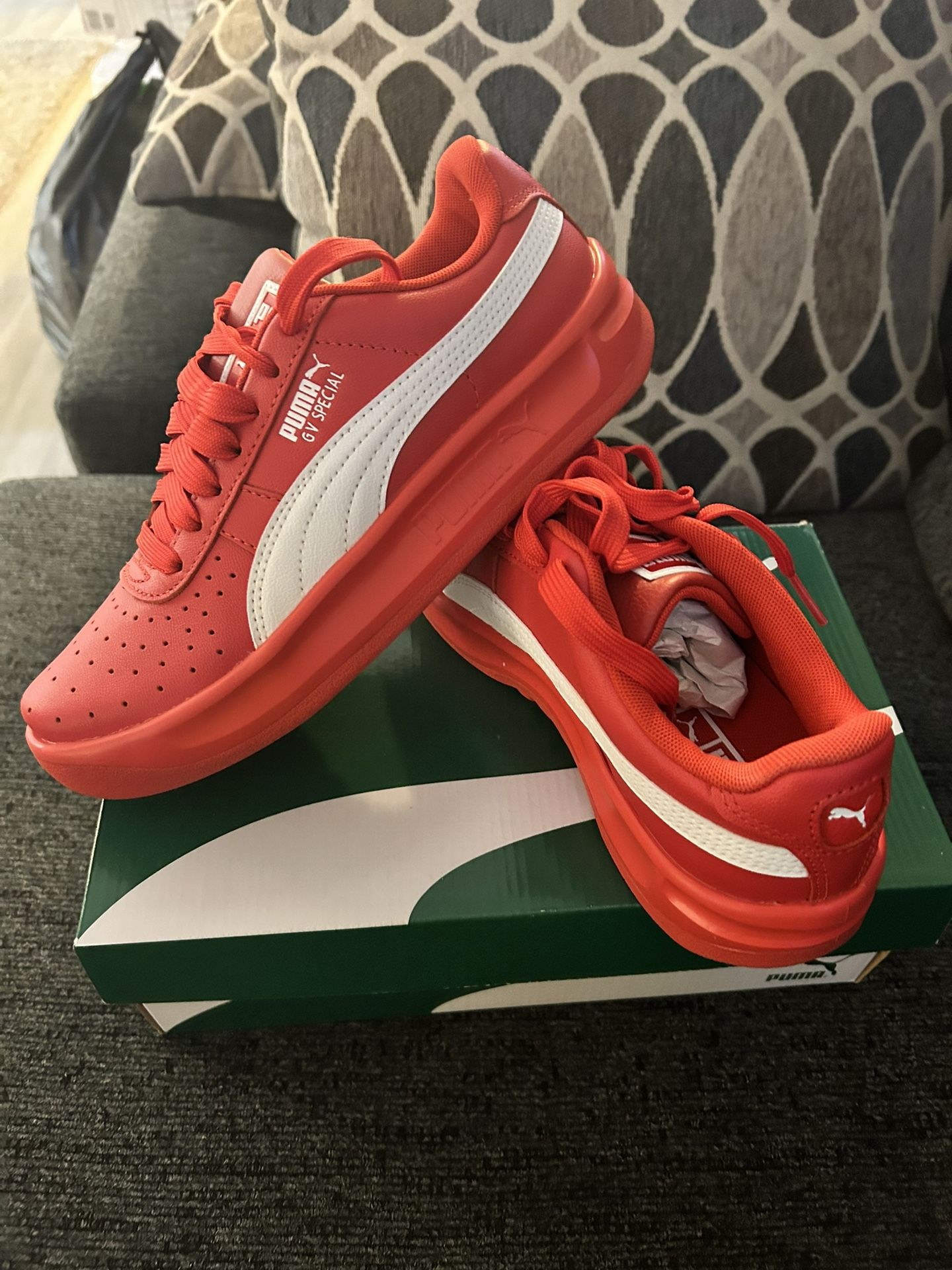 Puma Sneakers