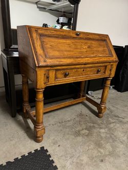 Antique small storage cabinet / Desk