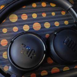 JBL Tune Bass Boosted 670NC BT Bluetooth Wireless On-Ear Headphones 