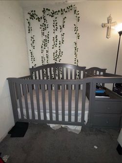 Toddler bed