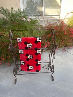 Blanket Quilt Comforter Towel Iron Rack