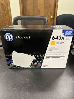 HP 643A Yellow LaserJet Toner Cartridge Q5952A
