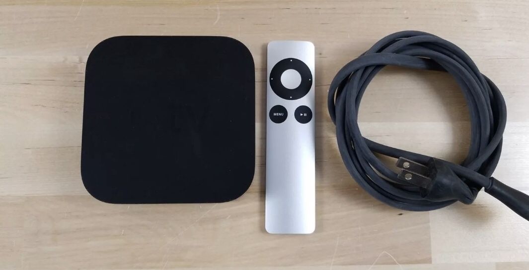 Apple TV 3rd Generation + TV Remote + Power Cord