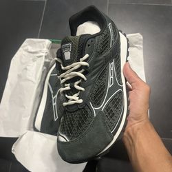 Bottega Sneakers Men’s 11