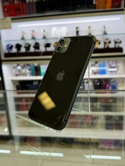iPhone 11 64GB Unlocked Pre-owned