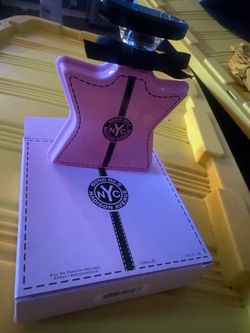 Perfume bond 9