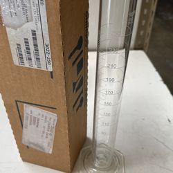 Pyrex Cylinder (graduated Single Scale) 250 ML New In Box