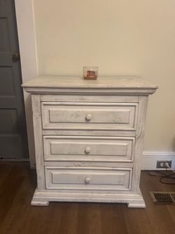 Dresser and nightstand
