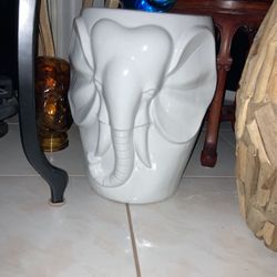 ELEPHANT ZEN WHITE CERAMIC GARDEN STOOL  CHAIR TABLE $125.  Cool W/ Asian MCM Chinoiserie.  2 Jade Green Stools, Pair $250. 