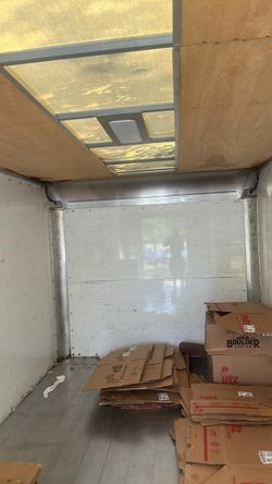 Box truck for sale