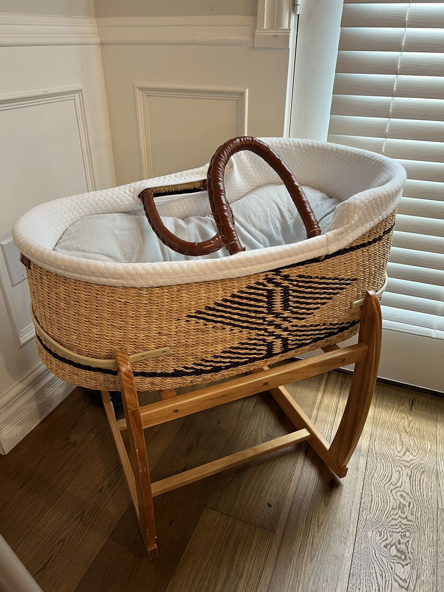 Design Dua Bassinet & Snuggle Me