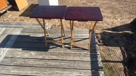 Folding TV trays