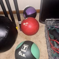 4 lb, 6 lb, and 8 lb medicine balls