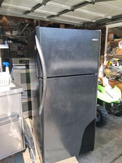 Refrigerator fridge