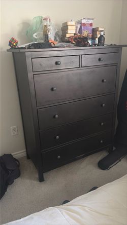 IKEA Hemnes 6-Drawer Dresser - Dark Brown / Black-Brown