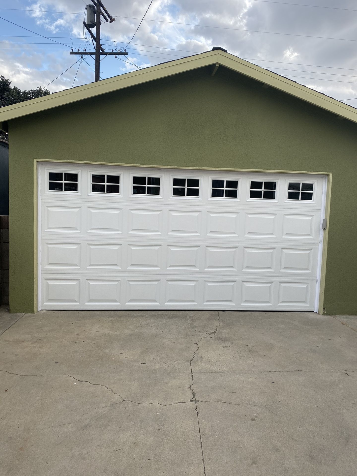 Garage Doors sales and repairs