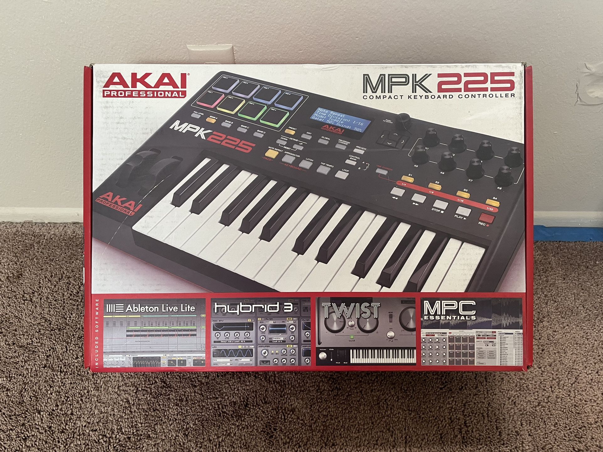 Akai MPK225