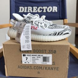 adidas Yeezy Boost 350 V2 ‘Zebra’ DS Size 7