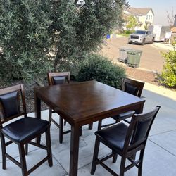 High Pub Dining Table Set