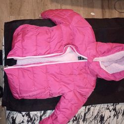 Girls Toddler Pink Brand New Winter Jacket T3. Size Louisville KY Local Pick Up Comes With New Gloves To Match 
