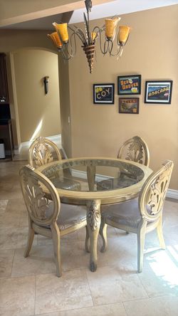 Ornate Vintage-Style Dining Table & Chairs – Glass Top