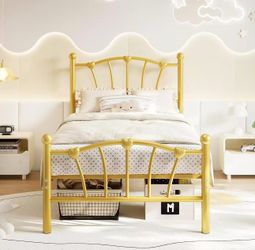 Twin Heart Shaped Metal Platform Bed Frame with Headboard and Footboard