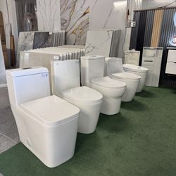 One Piece Toilet 