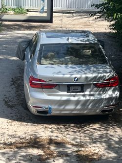 BMW 750I Xdrive