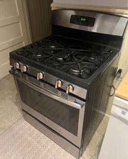 Gas stove