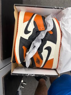 Air Jordan 1 “shattered backboard” (2025)