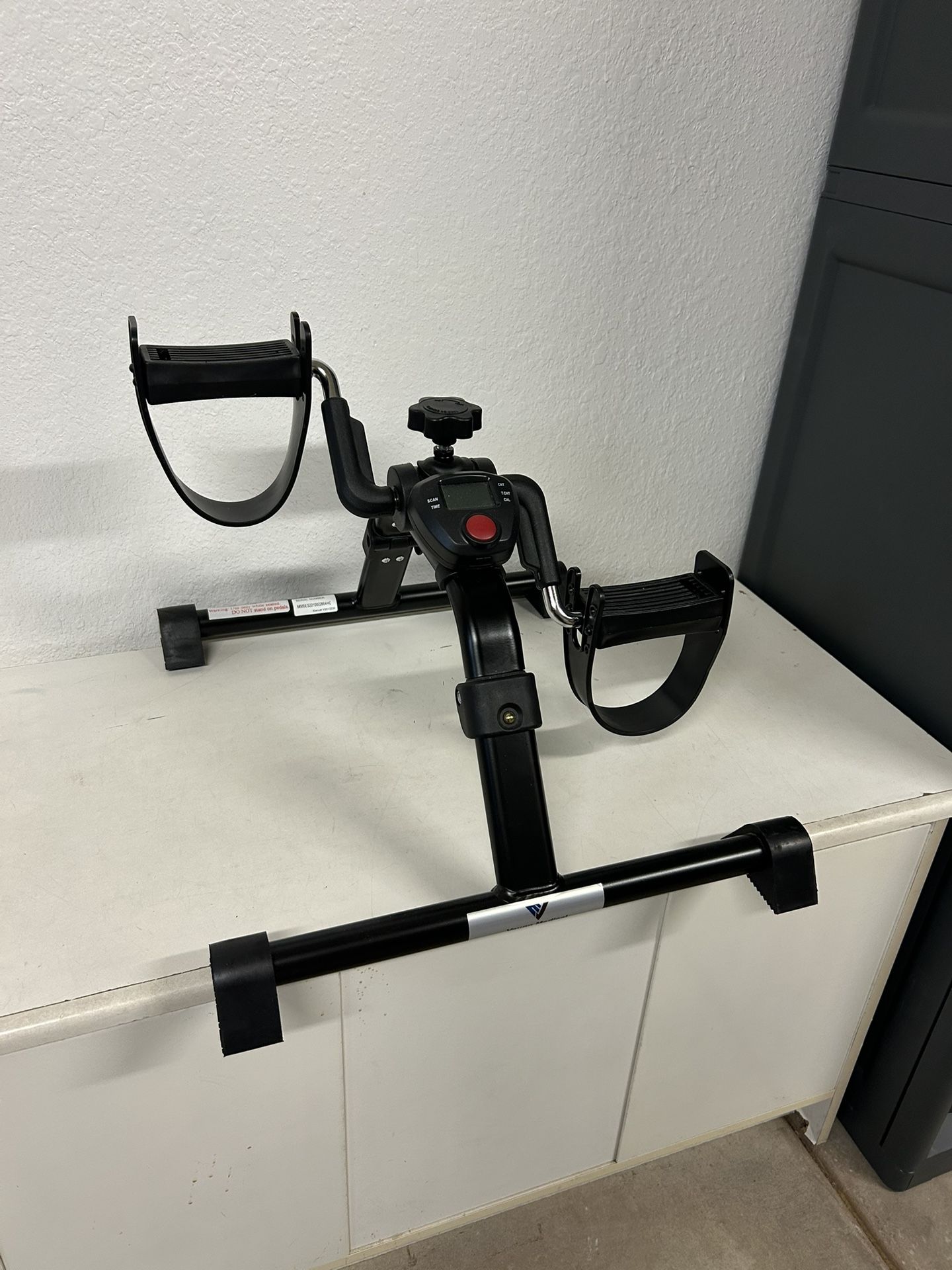 Vaunn Bike Peddle Exerciser
