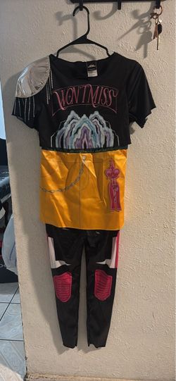 Won't Miss Graphic Costume Outfit Set