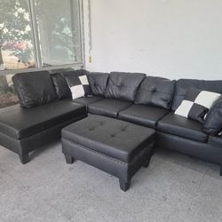 BRAND NEW SECTIONAL COUCH WITH STORAGE OTTOMAN