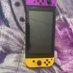 Nintendo Switch Original With Extra Controllers