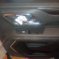 2021-2024 Chevy Tahoe interior door panel Ls