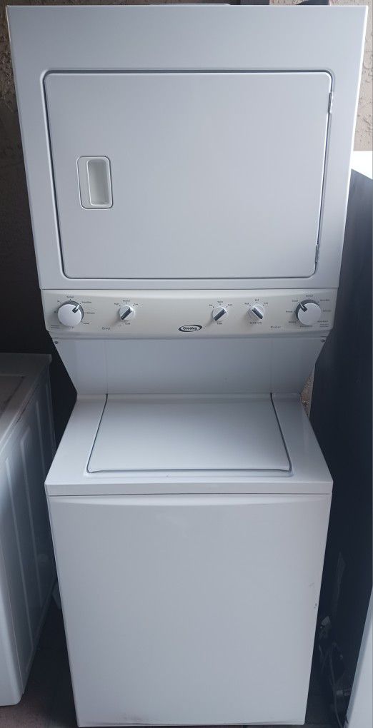 Stacked Washer And 220v Dryer 