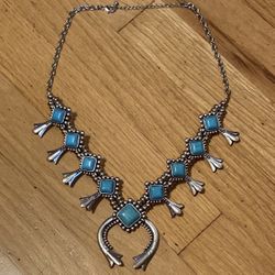 Western Necklace 