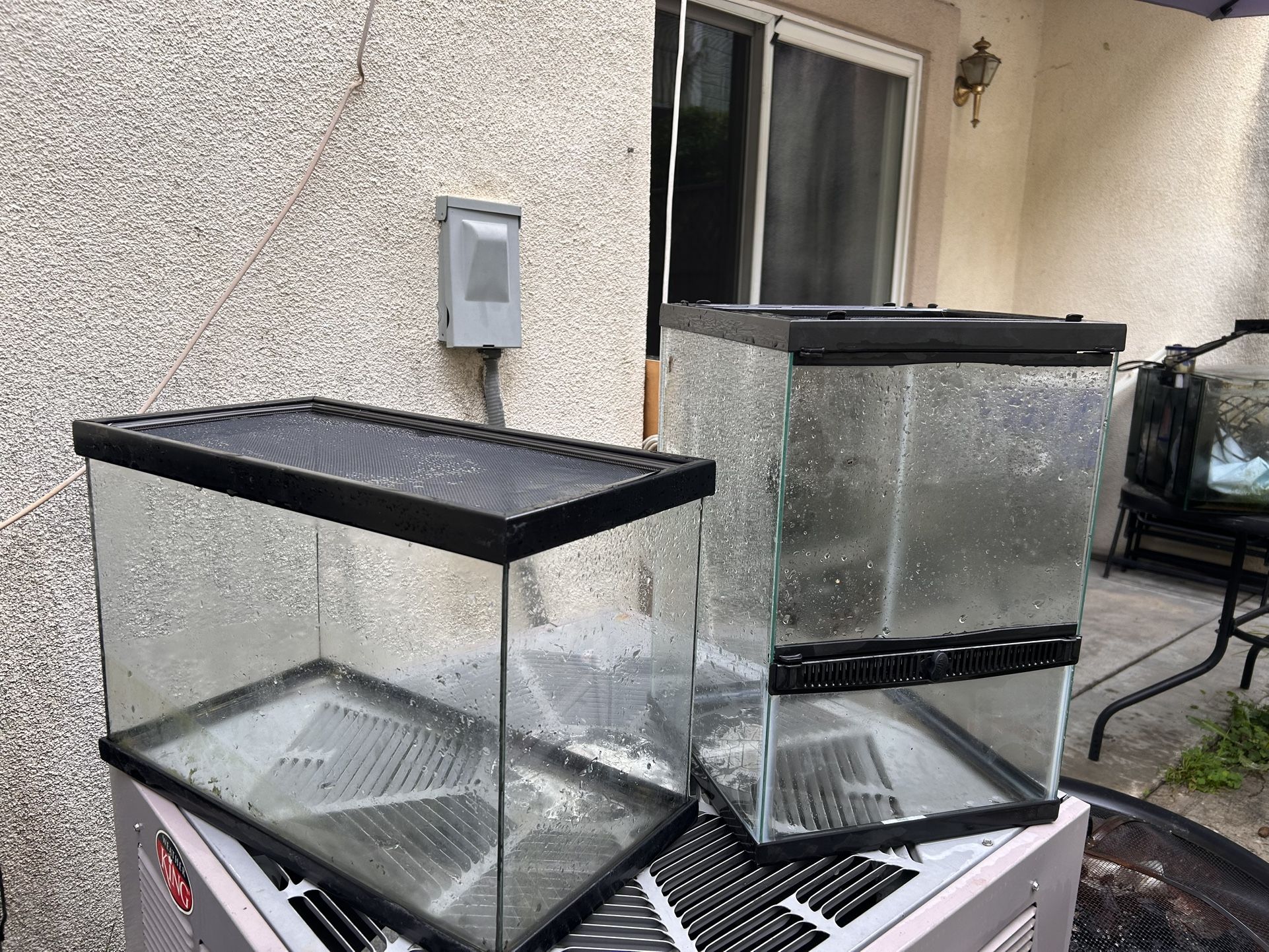 fish tanks available 
