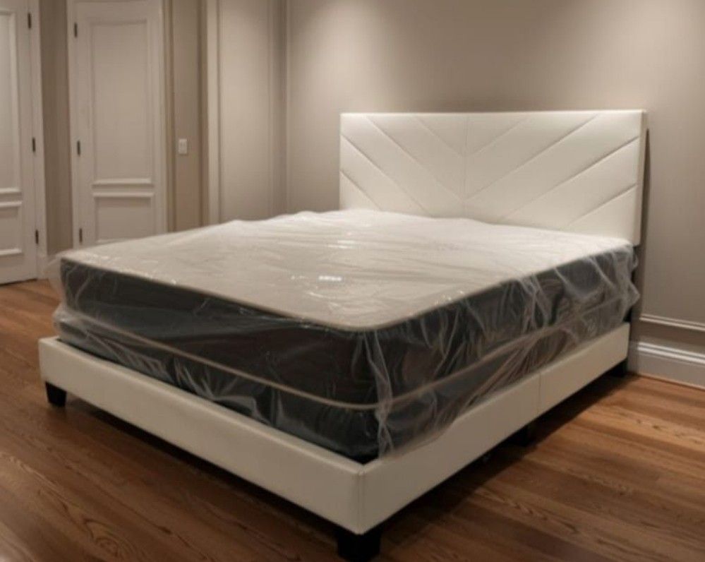 QUEEN Bed Frame And Mattress Cama Queen Nueva