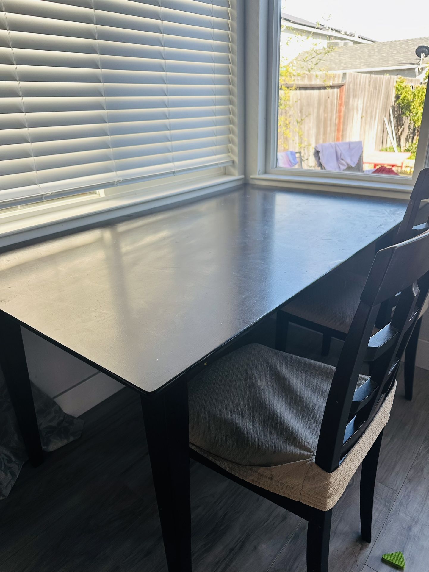 Dining table With 3 Chairs